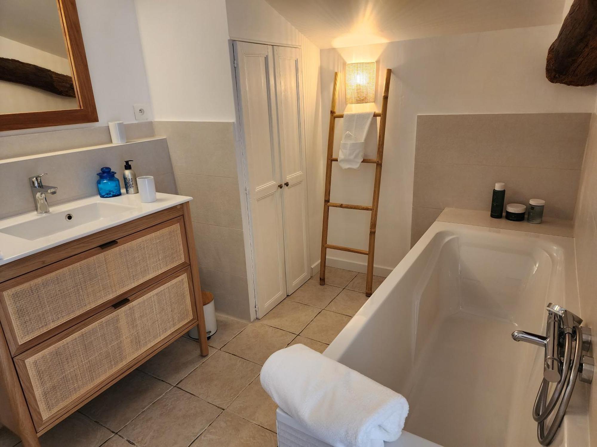 La Belle Histoire Bed & Breakfast Claviers Dış mekan fotoğraf